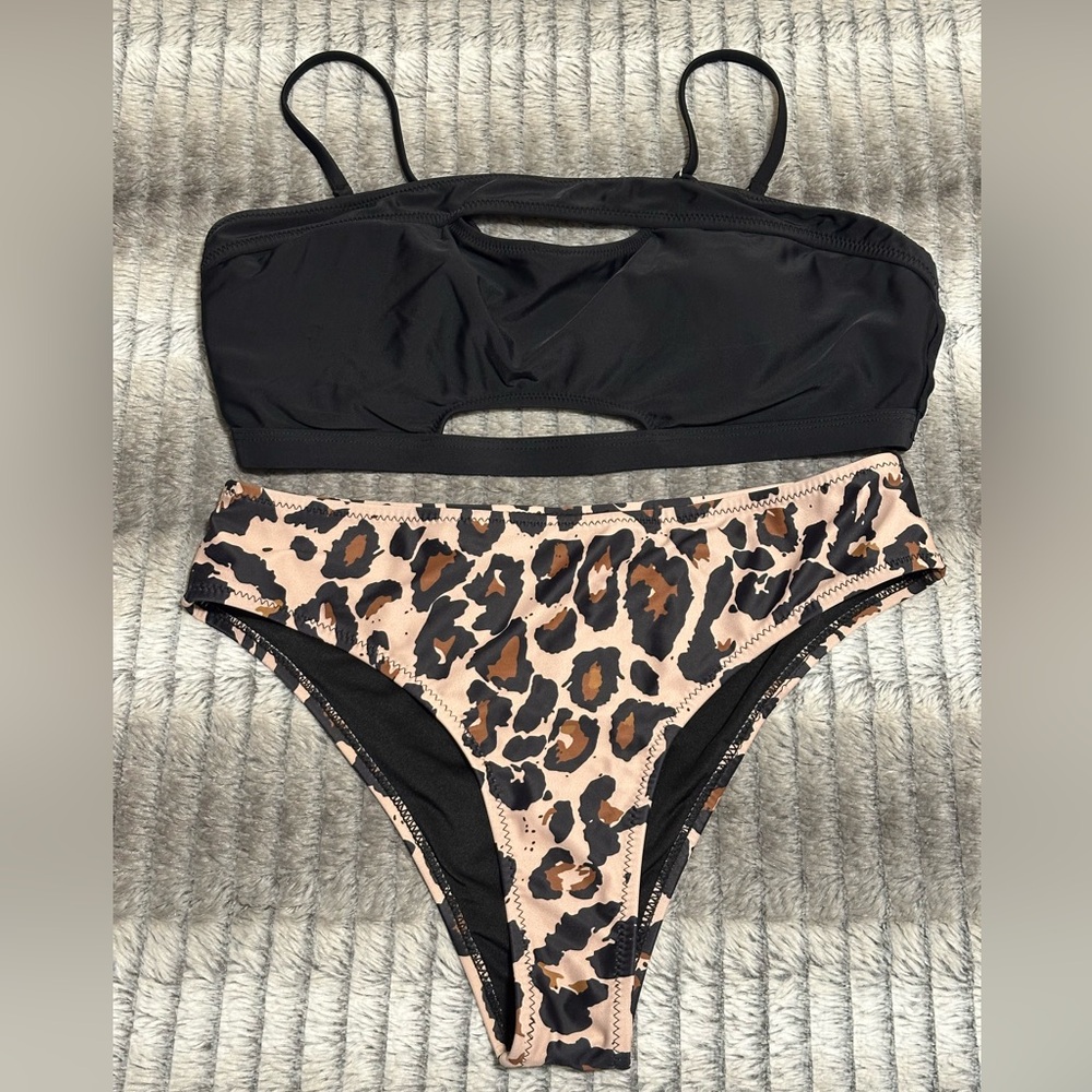 Beachsissi Leopard print Bikini
 Size Large